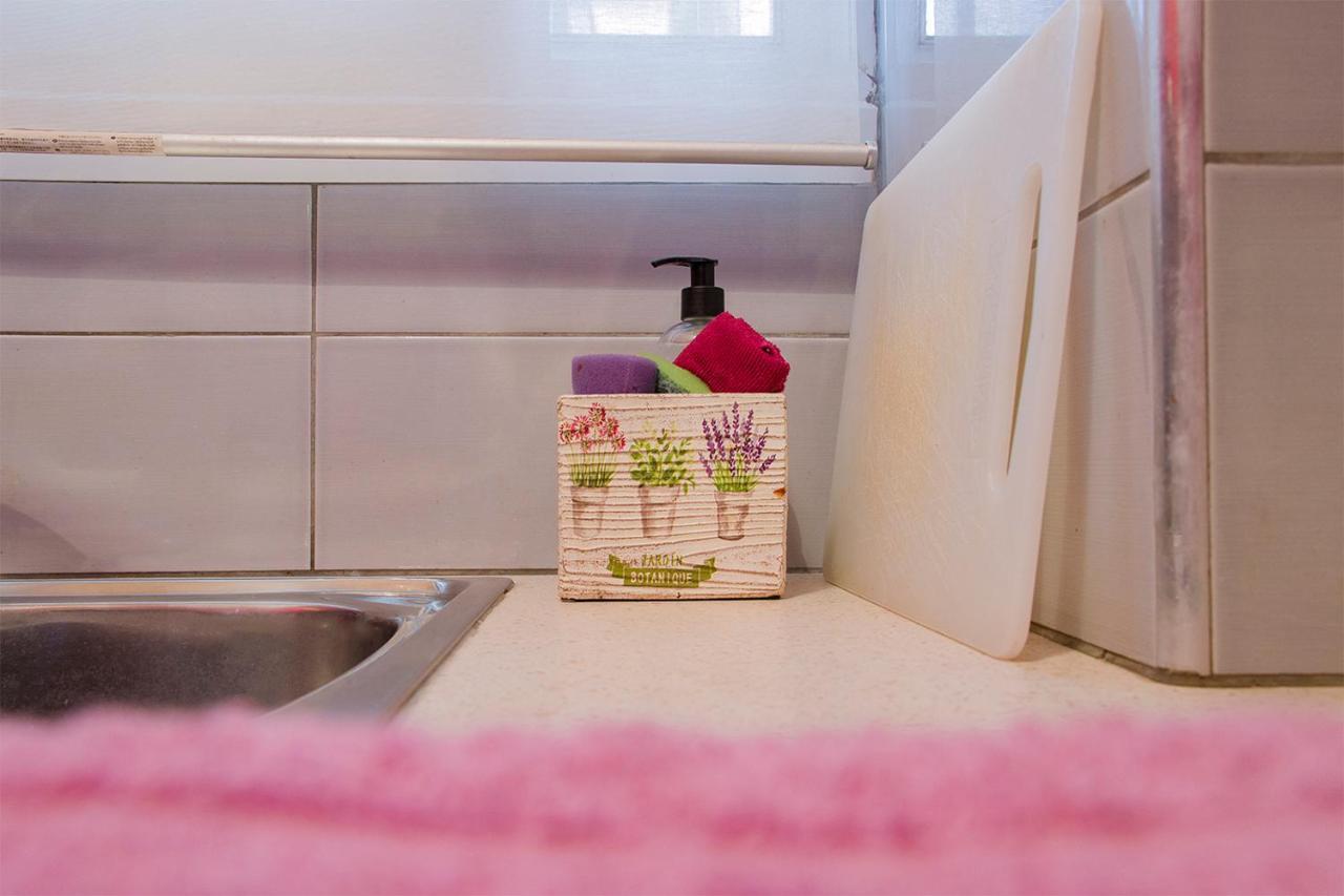 City Stay Close To The Metro A Charming Flat Athens Ngoại thất bức ảnh